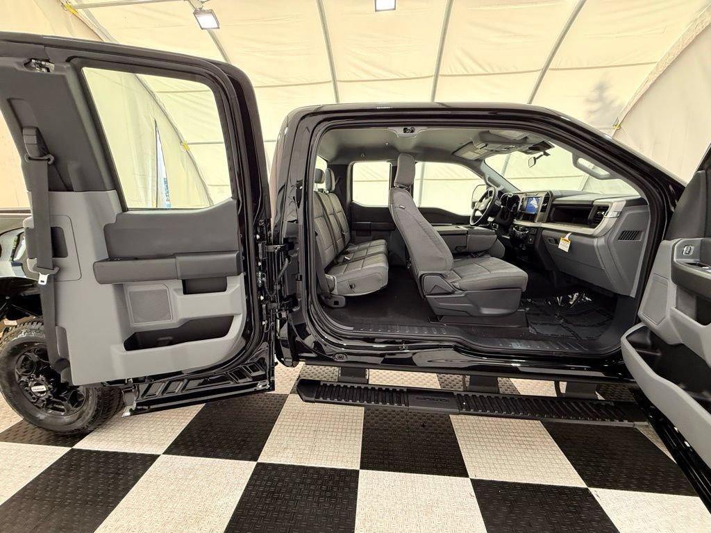 New 2026 Ford F350 XL w/ STX Appearance Package AWD/4WD image 22