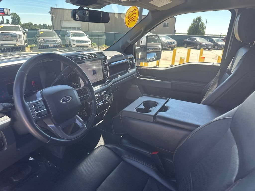 Used 2023 Ford F350 Lariat w/ Sport Appearance Package AWD/4WD image 18