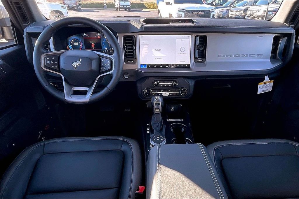 New 2025 Ford Bronco Outer Banks image 5