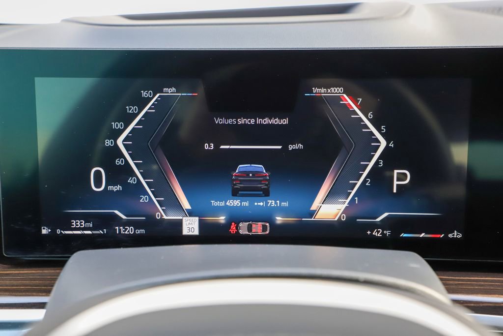 Used 2024 BMW X6 xDrive40i w/ Executive Package image 6