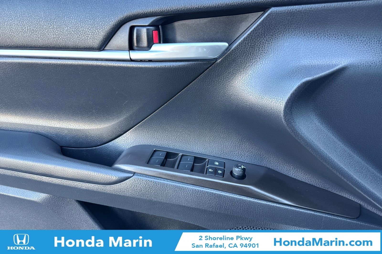 Used 2023 Toyota Camry SE image 13