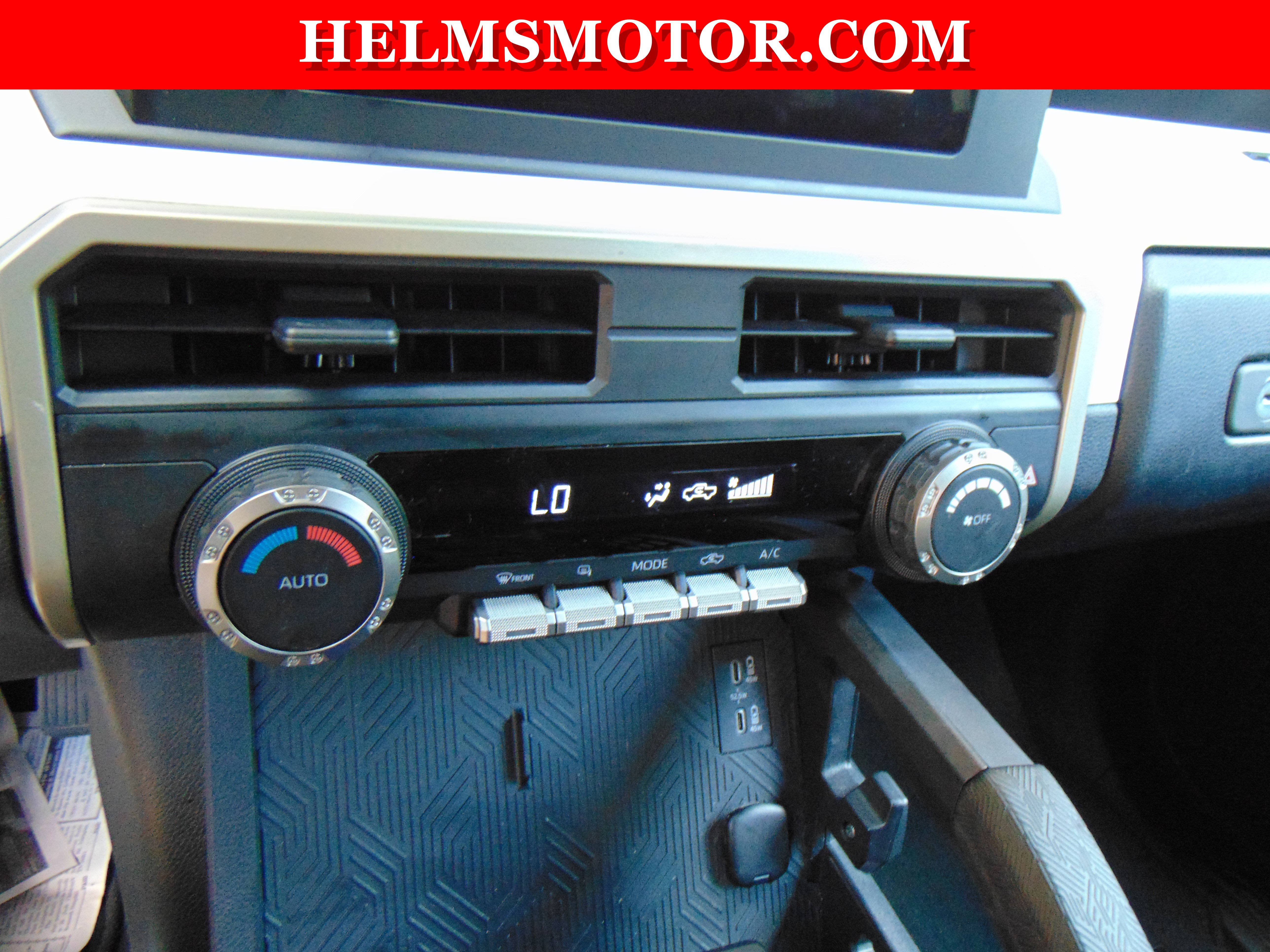 Used 2024 Toyota Tacoma TRD Off-Road image 21