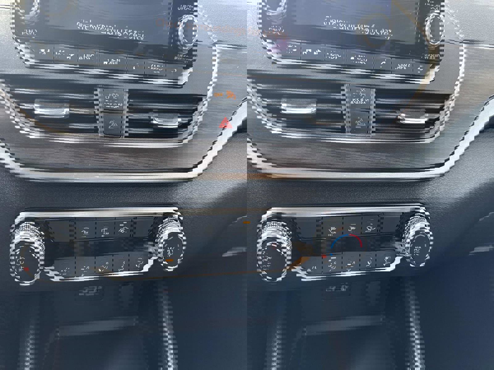 Used 2024 Nissan Altima 2.5 SV image 23