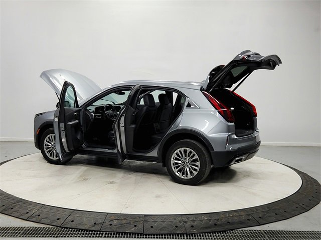 Used 2024 Cadillac XT4 Premium Luxury image 13