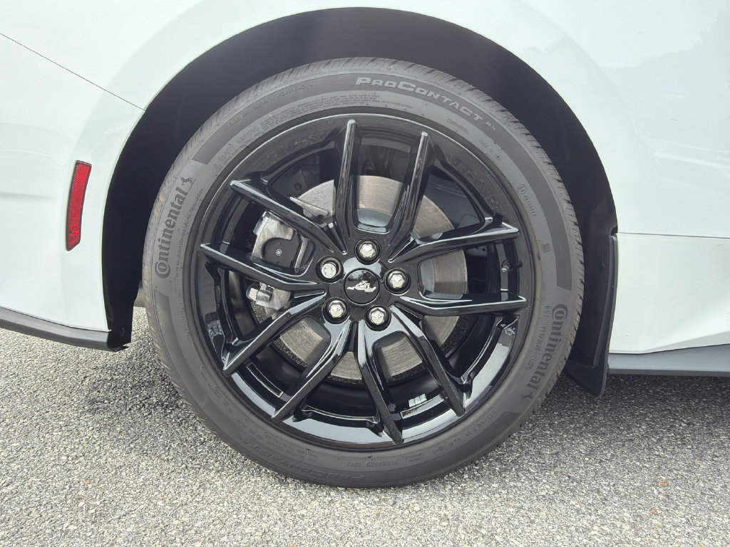 Used 2025 Ford Mustang GT Premium RWD image 16