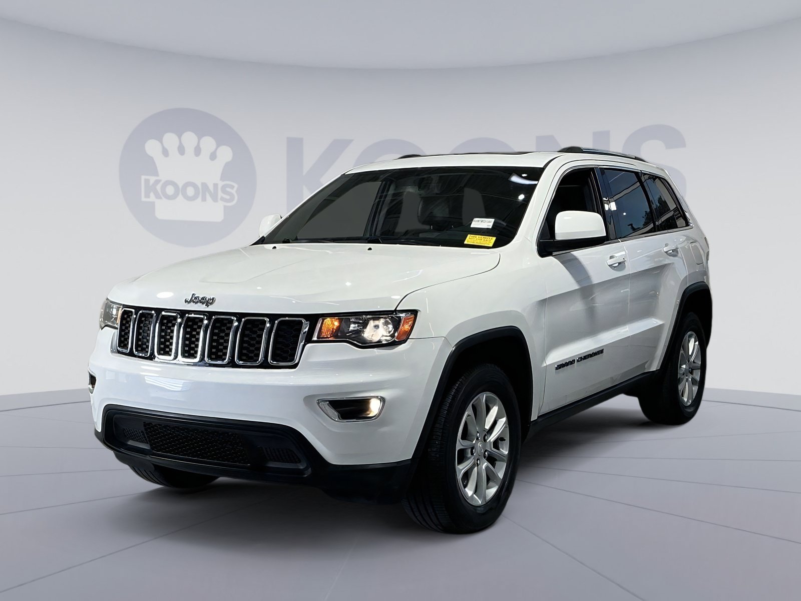 Used 2021 Jeep Grand Cherokee Laredo X AWD/4WD image 1