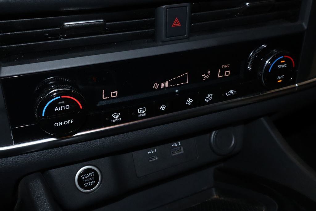 Certified 2023 Nissan Rogue SV AWD/4WD image 30