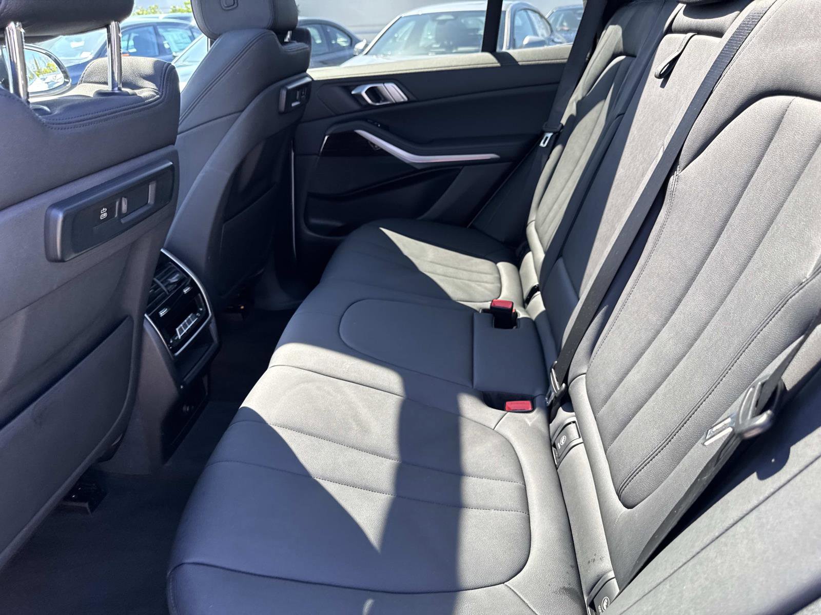 Used 2019 BMW X5 xDrive40i w/ Premium Package 2 image 13