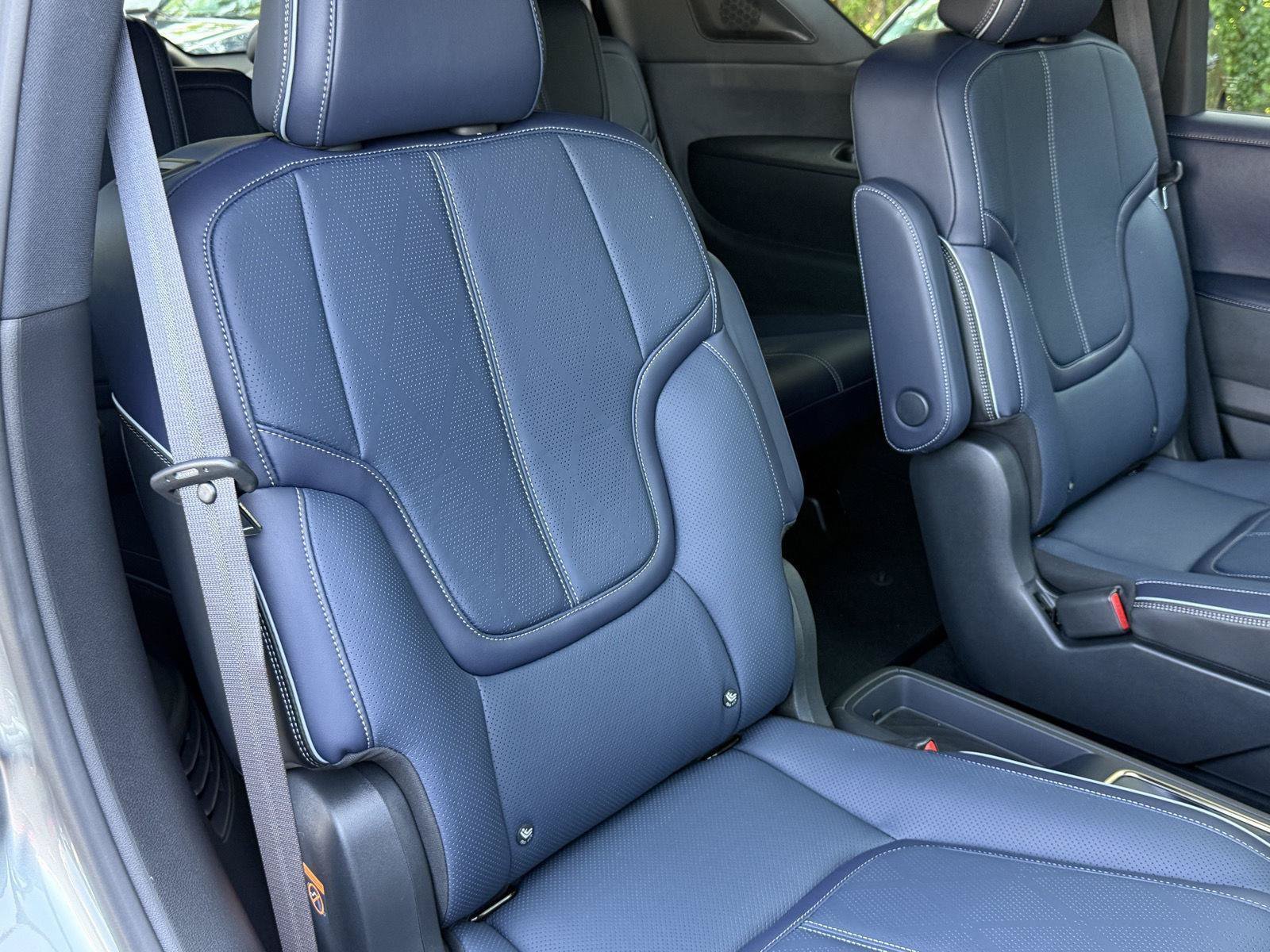 New 2026 INFINITI QX80 4WD w/ Sport Exterior Package image 22