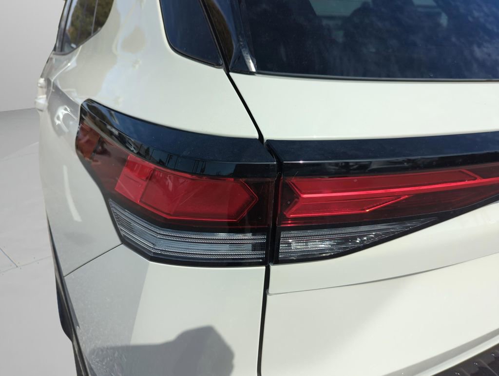 New 2026 Volkswagen Tiguan SE R-Line image 47