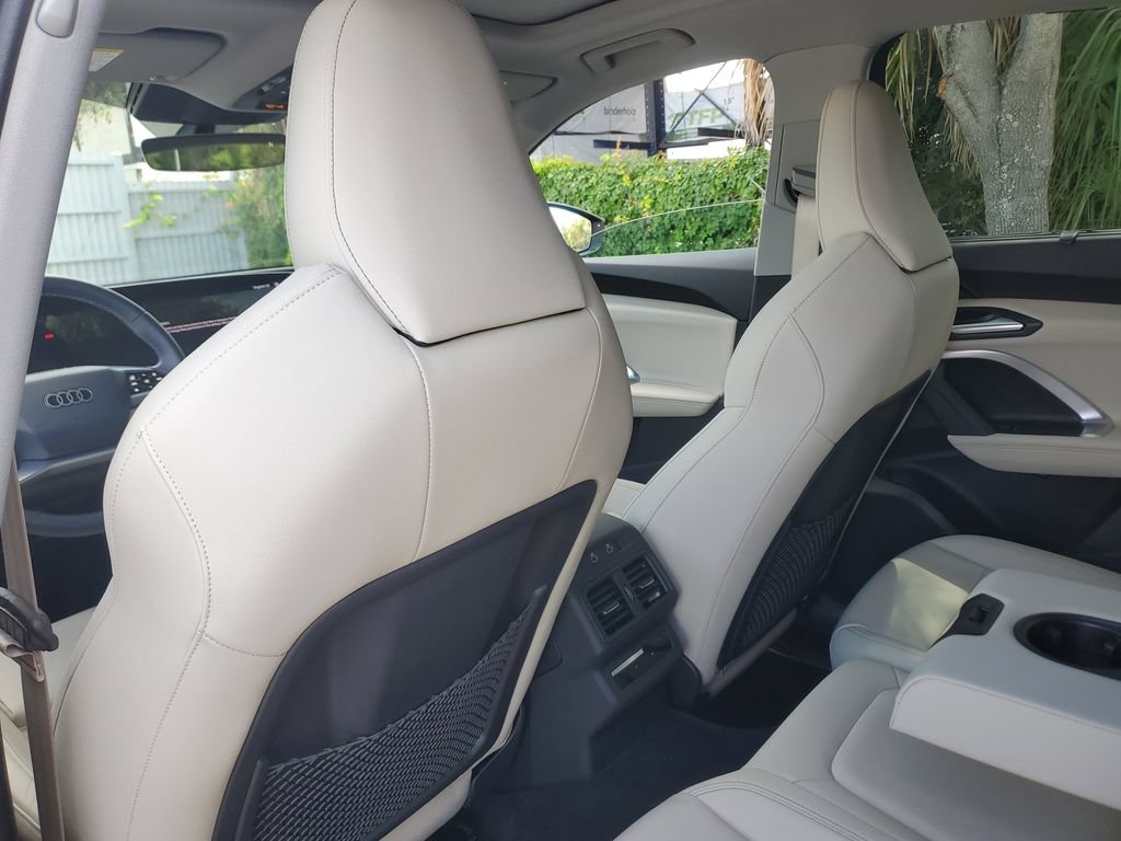 Certified 2025 Audi Q5 Premium w/ Premium Plus AWD/4WD image 17