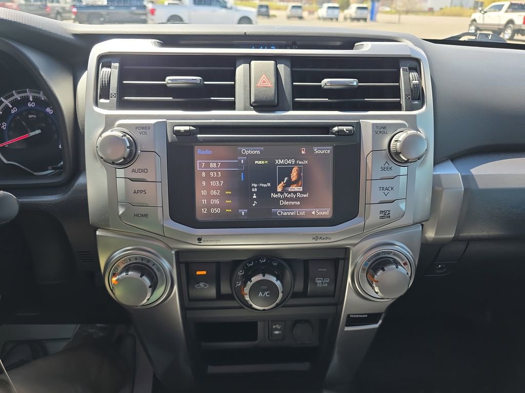 Used 2015 Toyota 4Runner SR5 Premium image 18