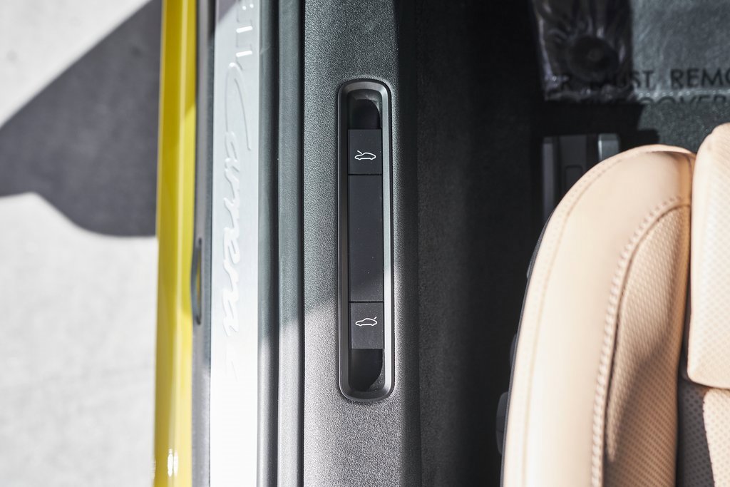 Used 2022 Porsche 911 Carrera 4S image 31