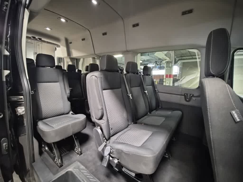 Used 2023 Ford Transit 350 XLT RWD image 10