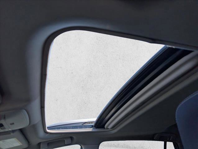 Used 2018 Toyota RAV4 XLE w/ Plus Extra Value Package FWD image 21