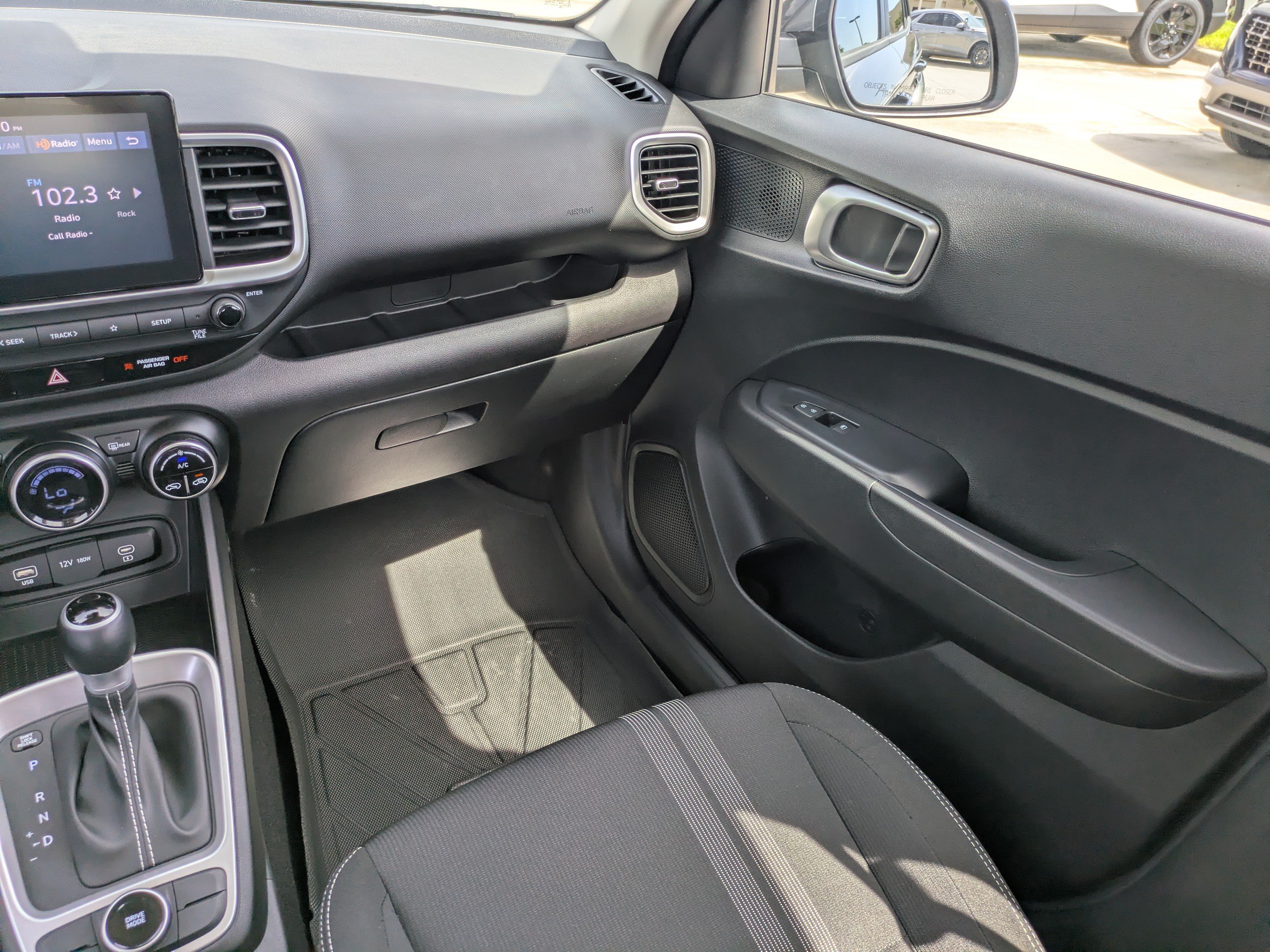 Certified 2023 Hyundai Venue SEL w/ Cargo Package FWD image 15