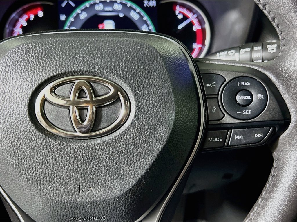Used 2023 Toyota RAV4 XLE w/ Convenience Package FWD image 17
