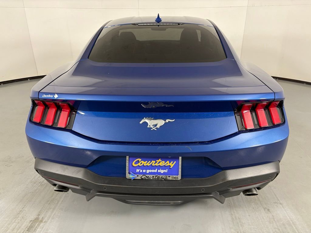 Used 2024 Ford Mustang Coupe image 8