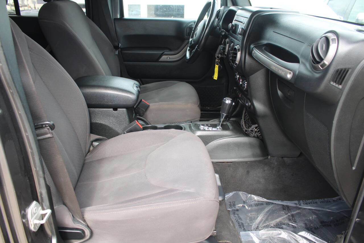 Used 2018 Jeep Wrangler Unlimited Sport S image 8