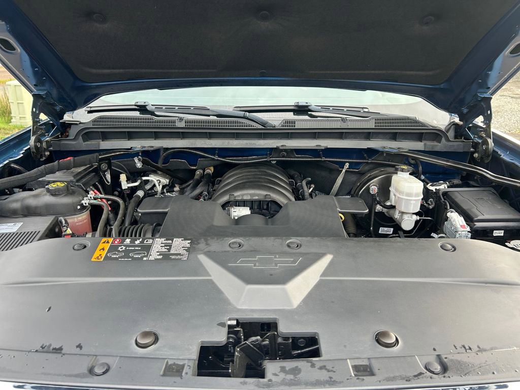 Used 2018 Chevrolet Silverado 1500 LT w/ All Star Edition image 29