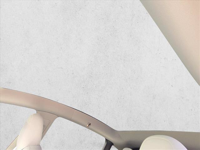 Used 2024 Tesla Model Y 2WD image 15