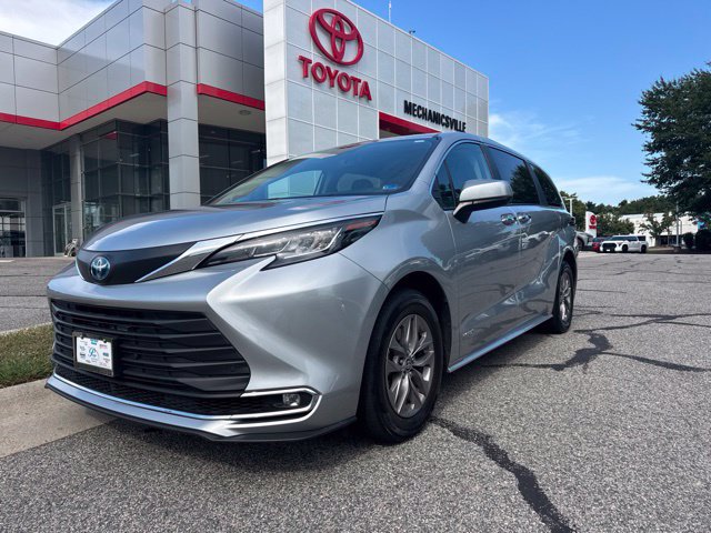 Used 2021 Toyota Sienna XLE w/ XLE Plus Package