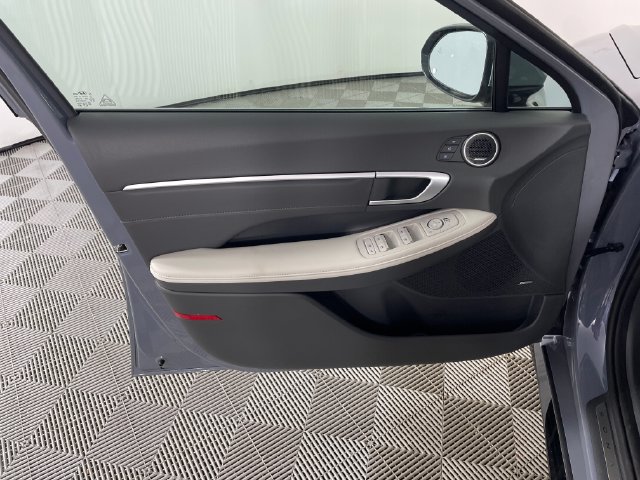 New 2026 Hyundai Sonata Limited FWD image 13