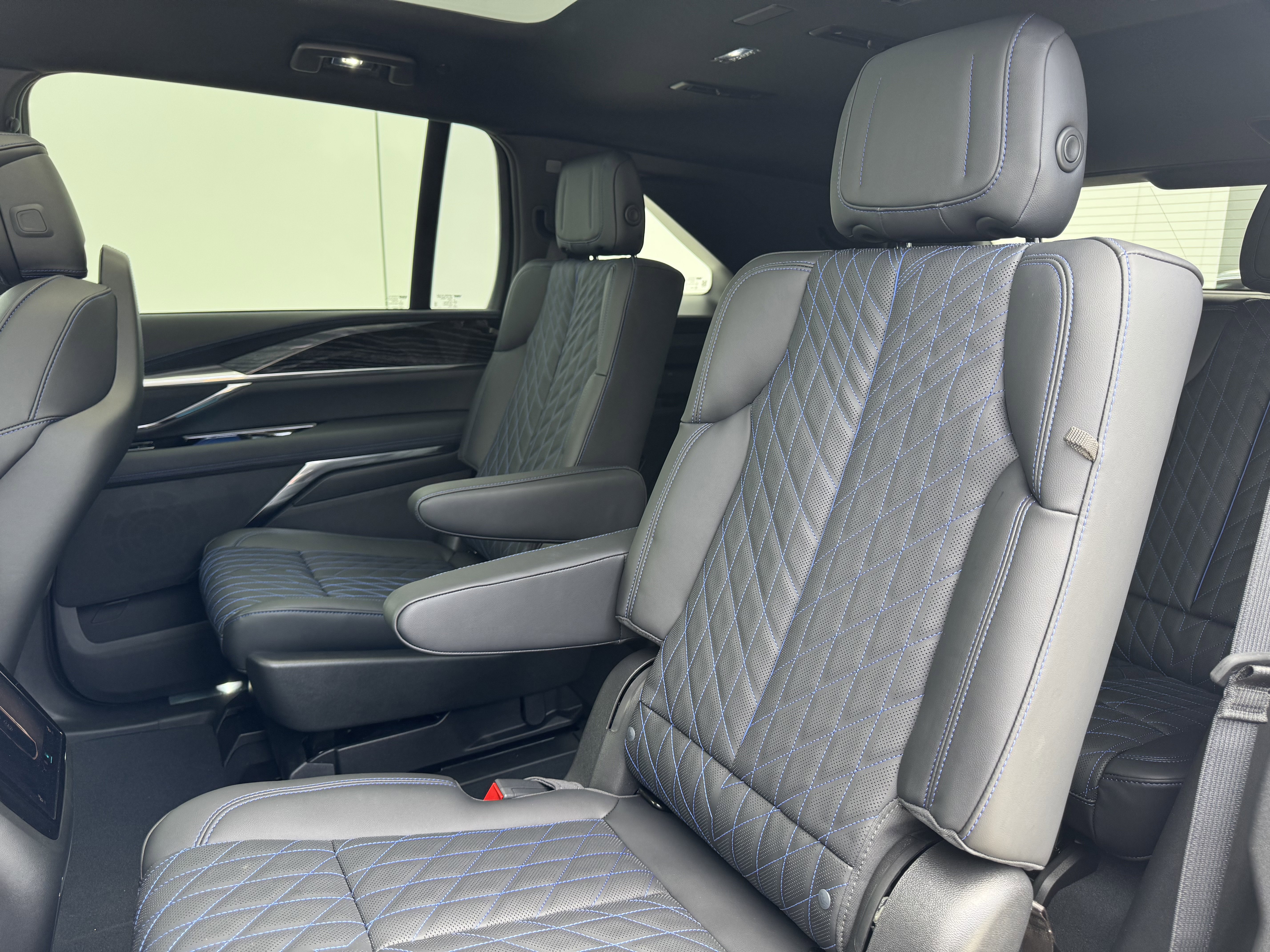 New 2025 Cadillac Escalade IQ Sport 1 w/ Smart Trailering package image 11