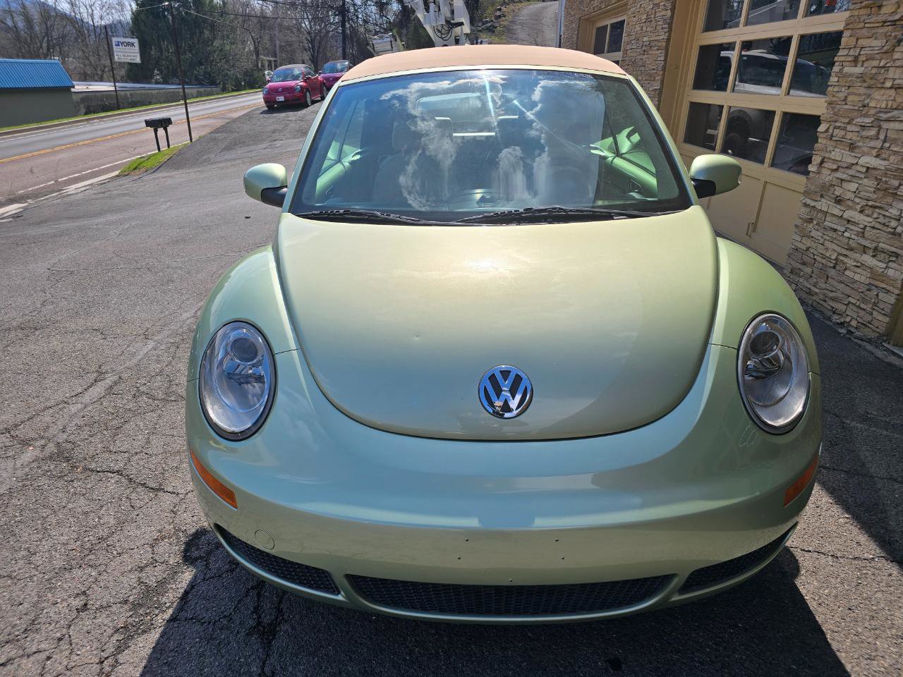 Used 2008 Volkswagen Beetle SE image 29