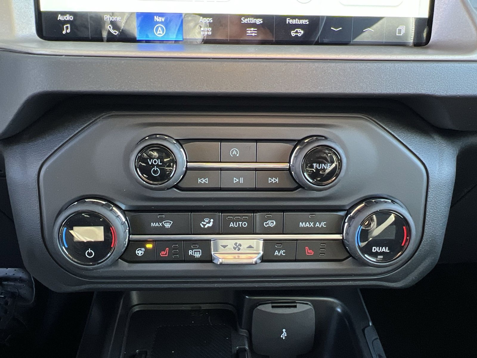 New 2025 Ford Bronco Outer Banks image 21