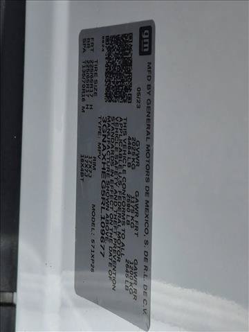 Used 2024 Chevrolet Equinox LS FWD image 23
