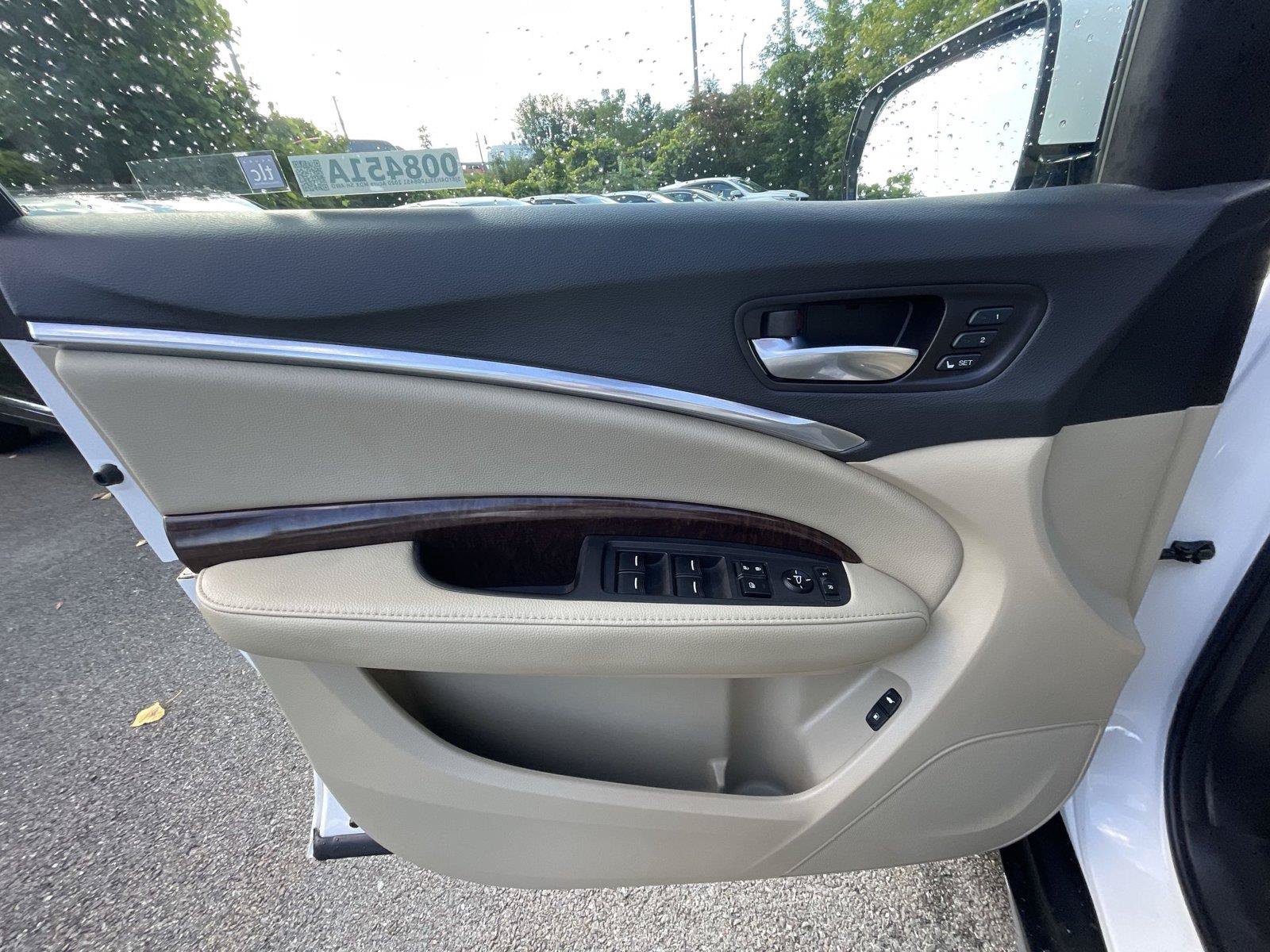 Used 2020 Acura MDX SH-AWD image 12