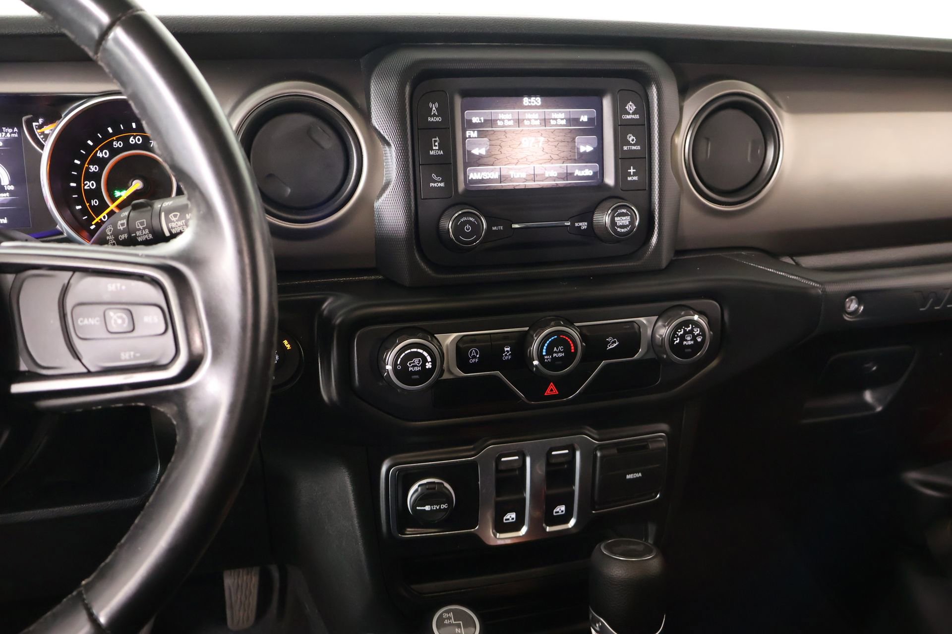 Used 2020 Jeep Wrangler Sport AWD/4WD image 5