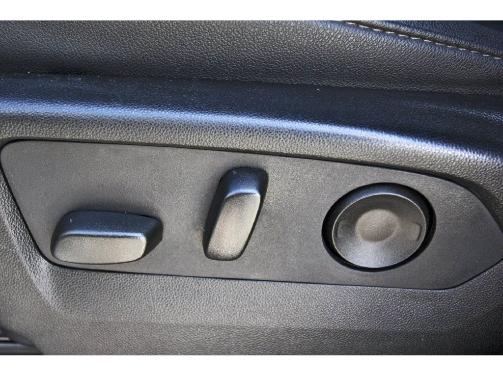 Used 2025 Chevrolet Tahoe LT RWD image 27