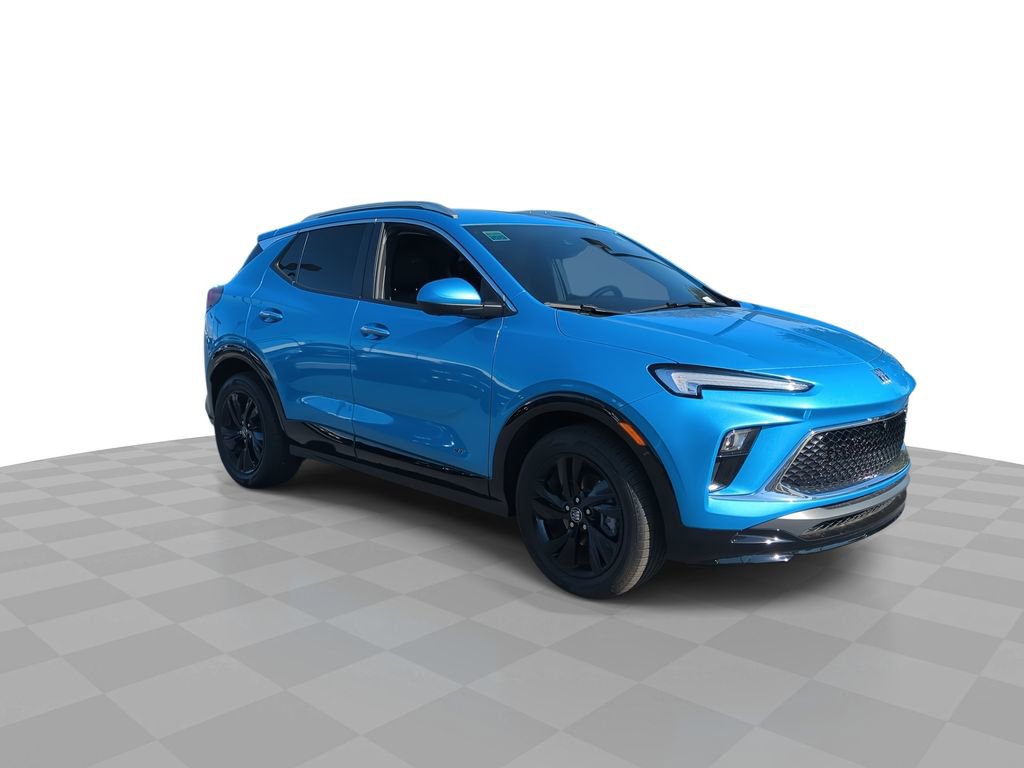 Used 2025 Buick Encore GX Sport Touring w/ Advanced Technology Package image 2