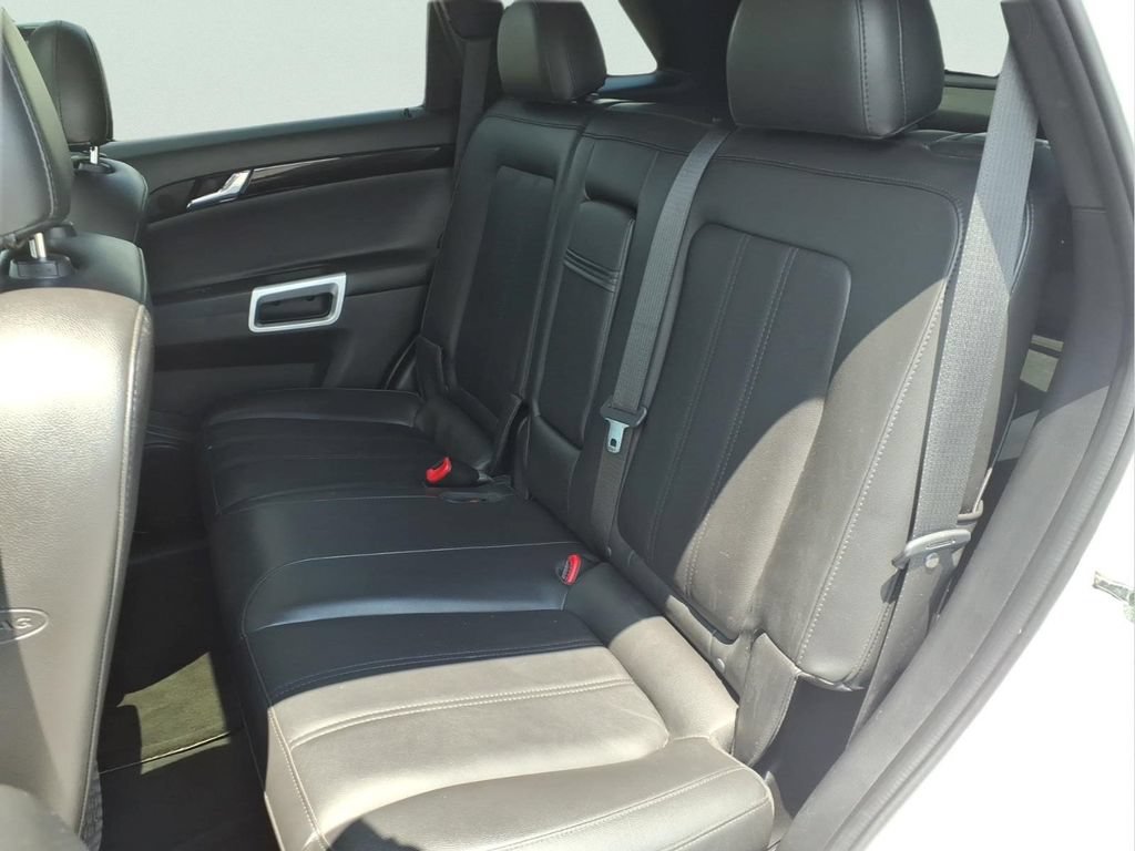 Used 2013 Chevrolet Captiva Sport LTZ FWD image 19