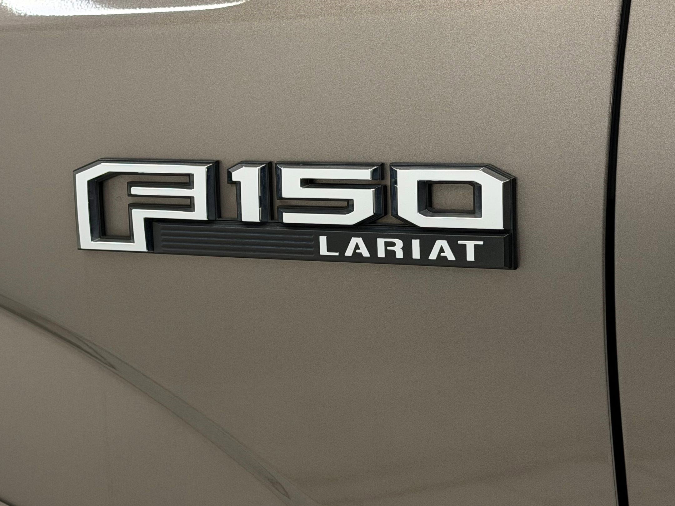 Used 2018 Ford F150 Lariat image 37