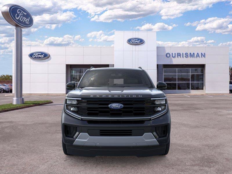 New 2026 Ford Expedition Max Platinum w/ Driver's Package AWD/4WD image 2