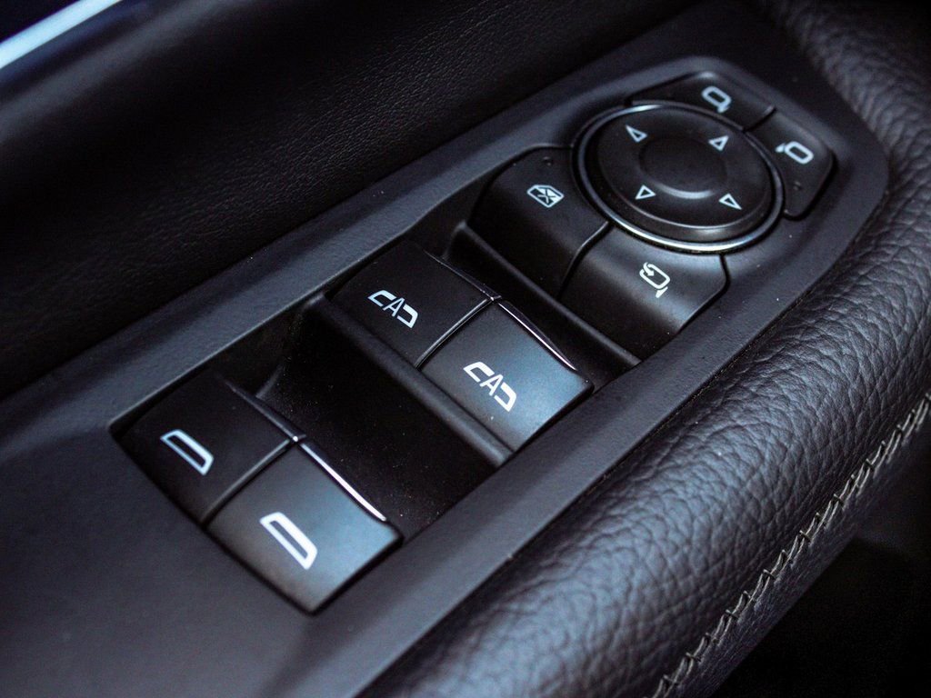 Used 2025 GMC Yukon Denali image 10