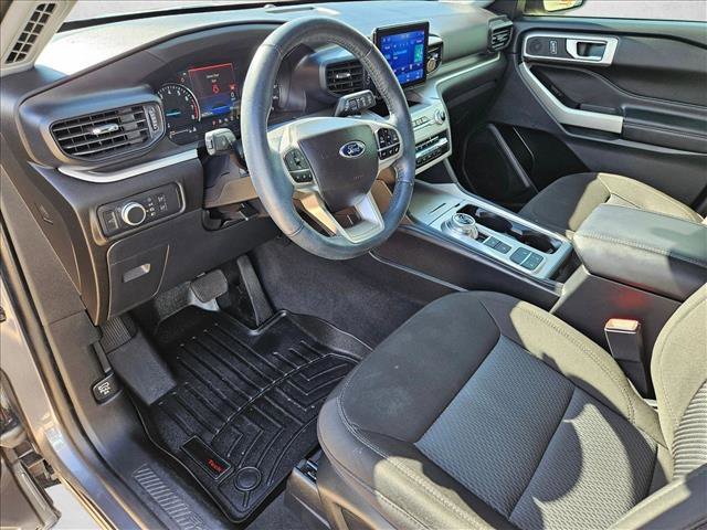 Used 2022 Ford Explorer XLT image 9