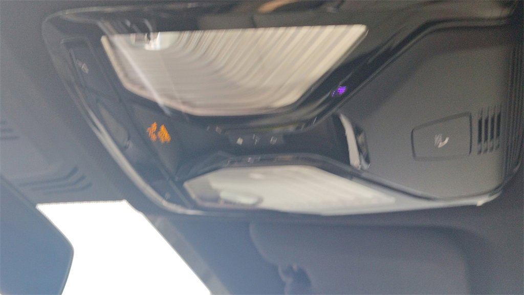 Used 2021 BMW X5 M50i image 30