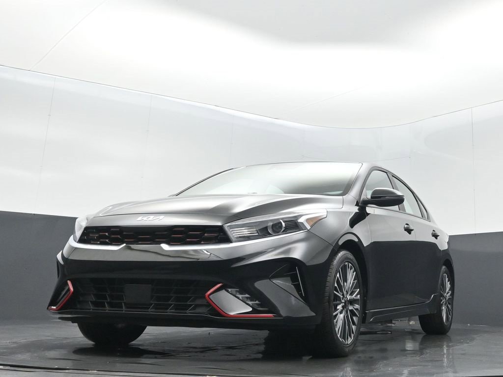 Used 2024 Kia Forte GT-Line w/ GT-Line Premium Package image 8