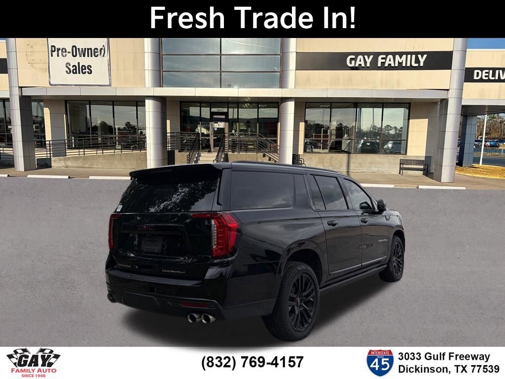 Used 2021 GMC Yukon XL Denali w/ Denali Premium Package image 9