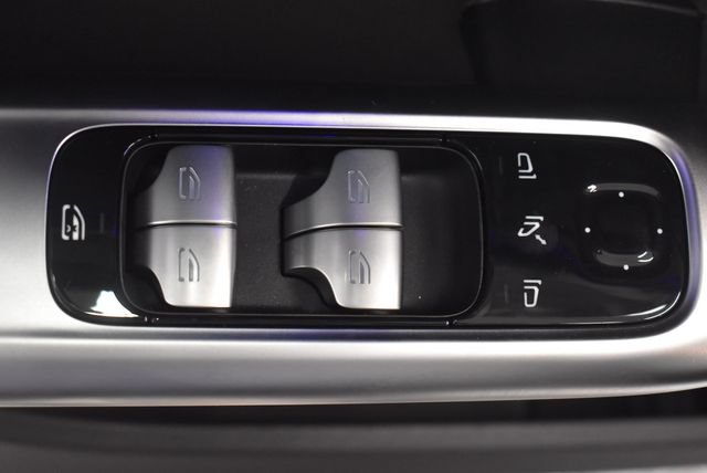 New 2026 Mercedes-Benz C 300 4MATIC Sedan image 21