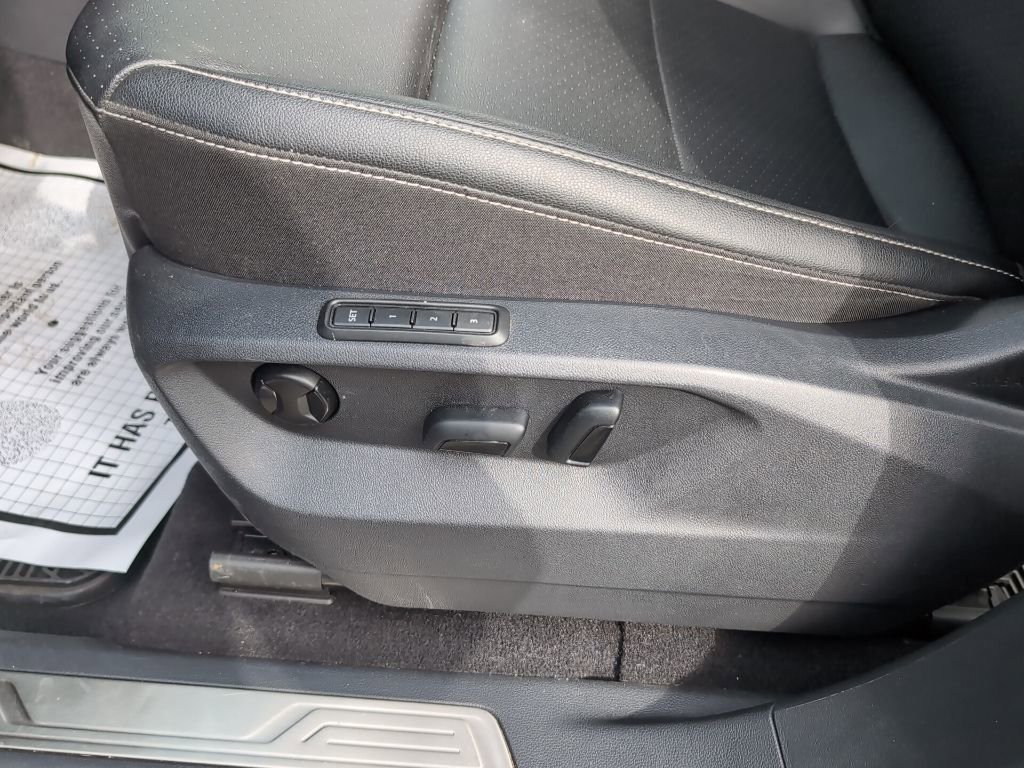 Used 2023 Volkswagen Atlas SEL R-Line image 20