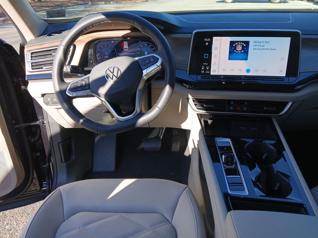 New 2026 Volkswagen Atlas SE image 13