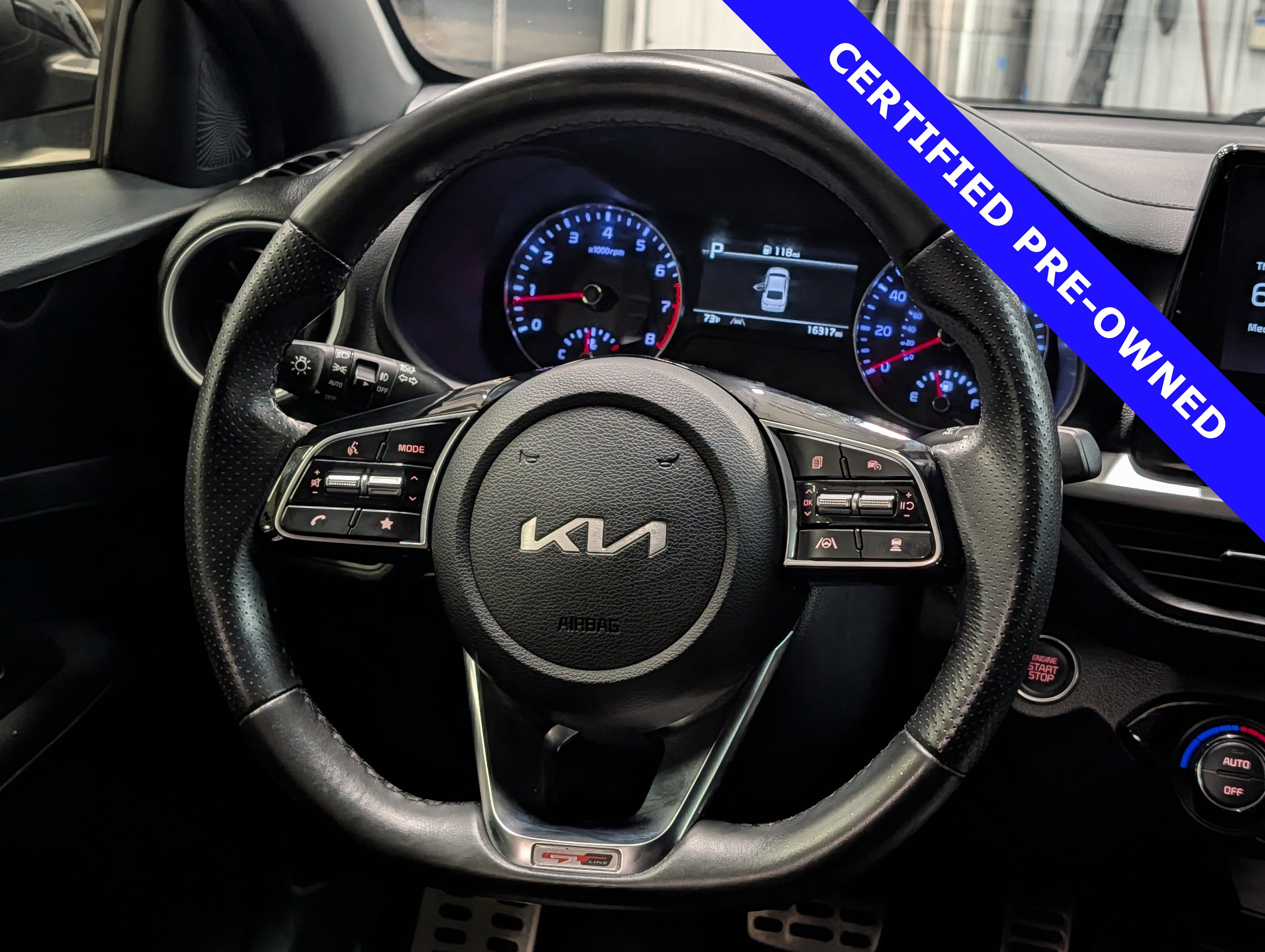 Used 2024 Kia Forte GT-Line w/ GT-Line Premium Package image 15