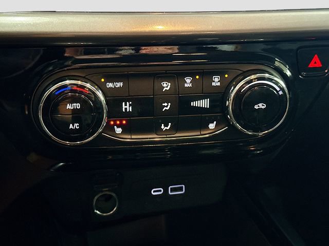 Used 2024 Chevrolet Trax ACTIV image 16