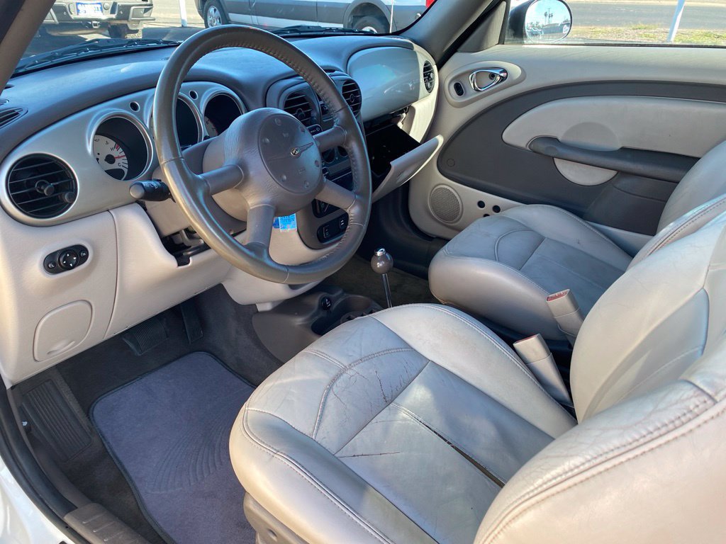 Used 2005 Chrysler PT Cruiser Touring FWD image 14