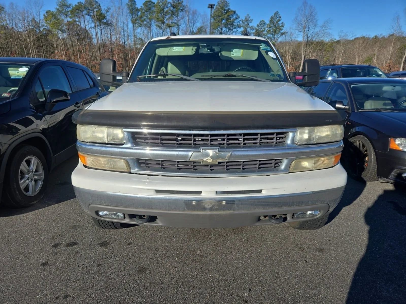 Used 2005 Chevrolet Suburban 2500 LT w/ Preferred Equipment Group image 5